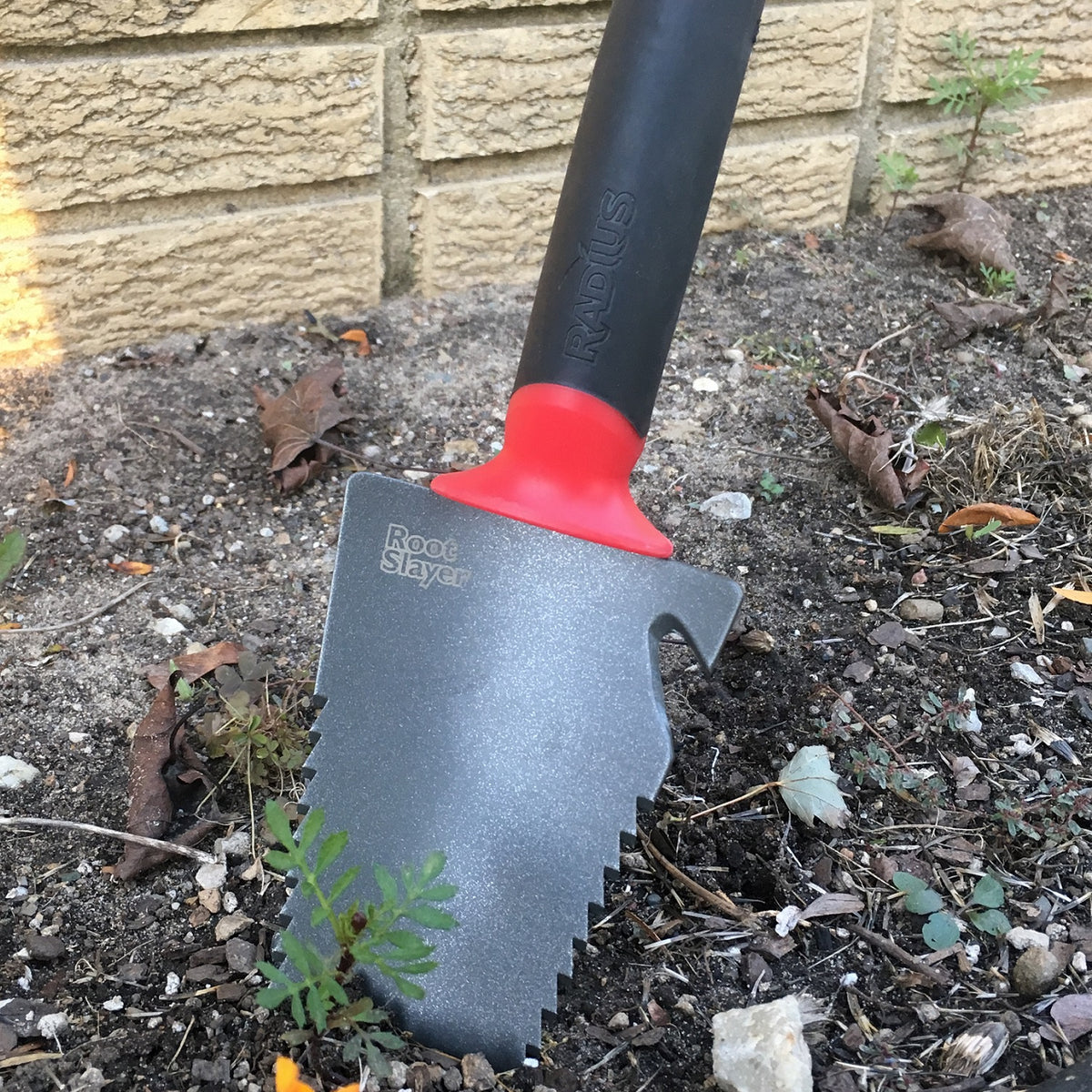 radius garden tool set Root Slayer Hand Tool Set – Radius Garden