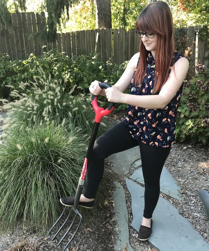 Radius Garden 25311 ProLite Ergonomic Carbon Steel Digging Fork, Red